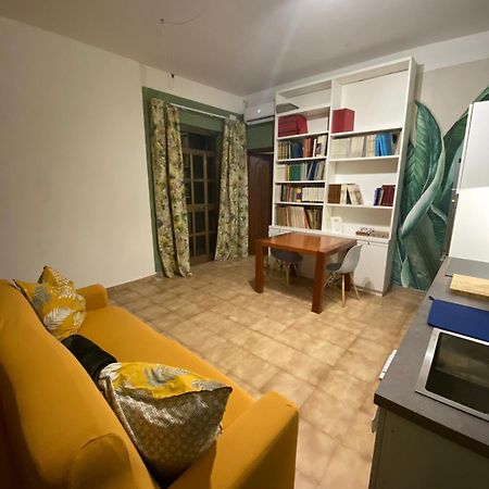 רומא Elisa E Carla House Beautiful Apartments On The Cassia מראה חיצוני תמונה