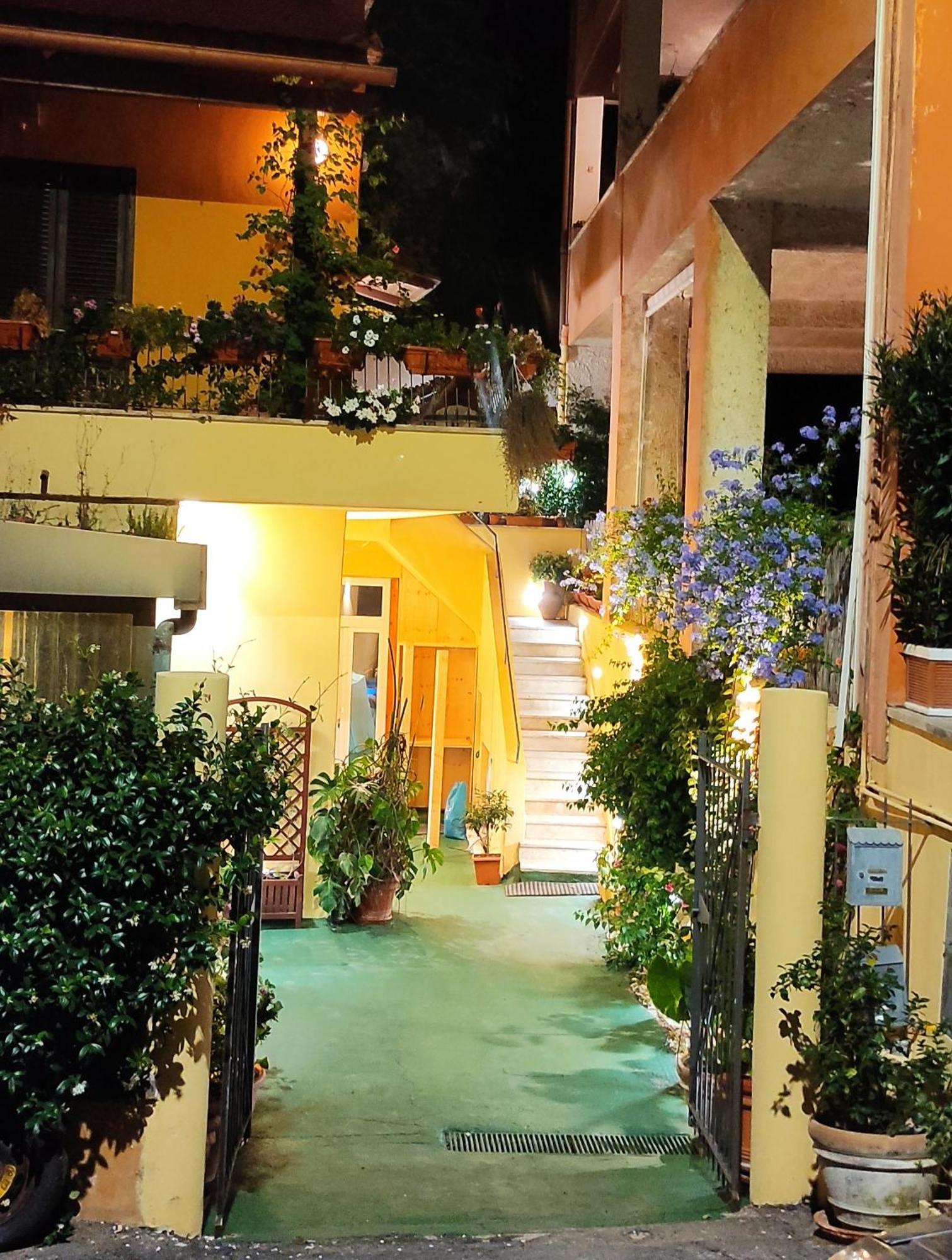 רומא Elisa E Carla House Beautiful Apartments On The Cassia מראה חיצוני תמונה